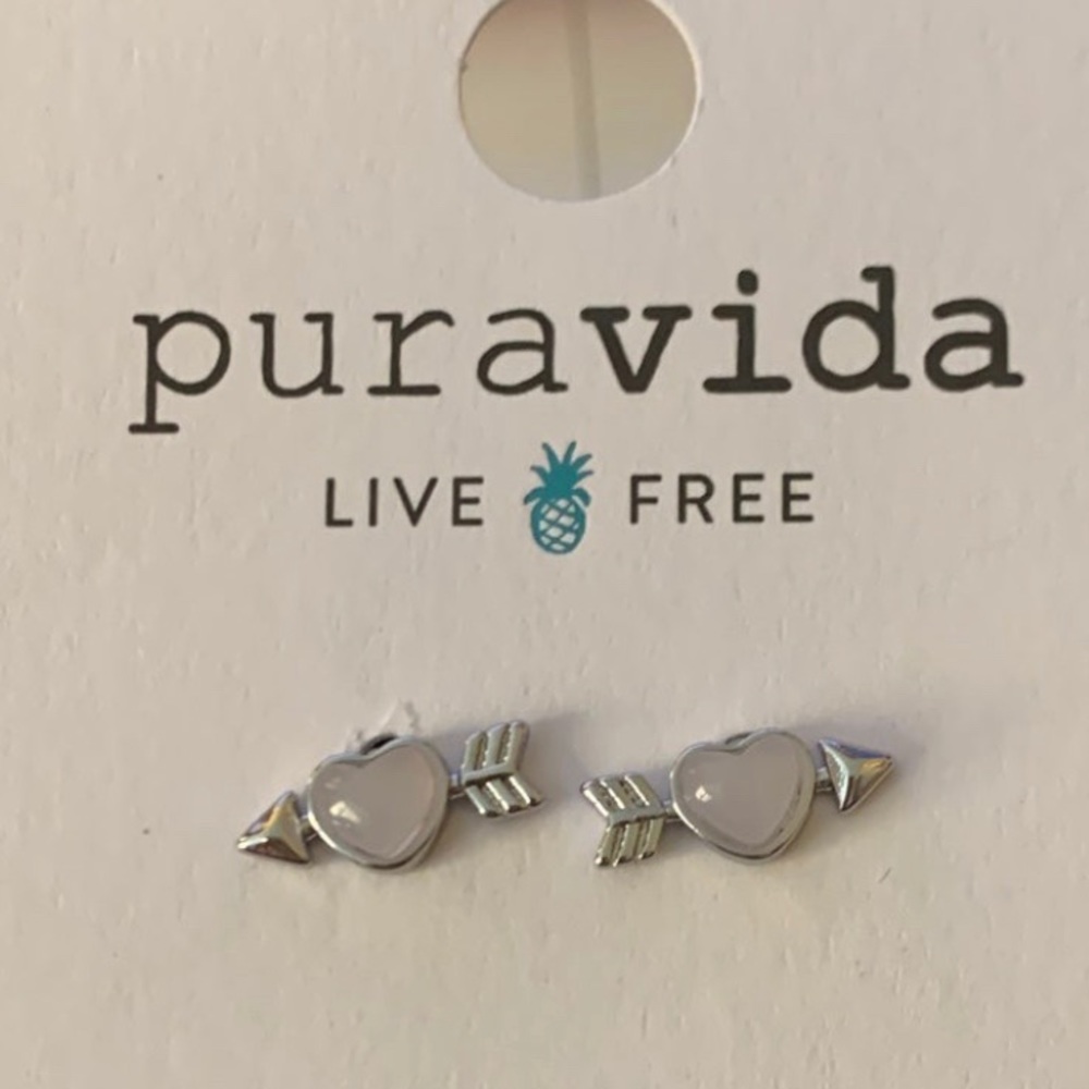 Puravida pink heart stud earrings